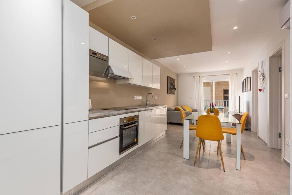 Sliema Smart Seaview Apartment Экстерьер фото